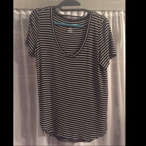 American Eagle B&W ribbed top